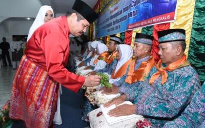 Tepuk Tepung Tawar Iringi Pelepasan JCH Bengkalis