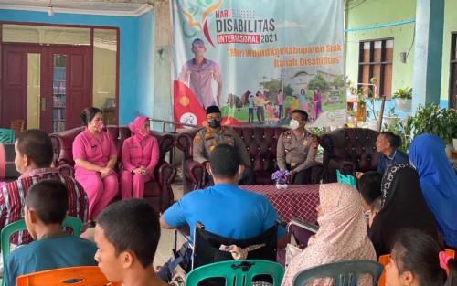 Polres Siak Kunjungi Panti Asuhan Disabilitas dan Terlantar