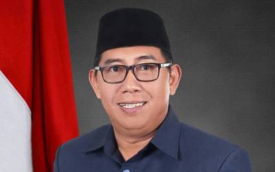 Julian Norwis : Tidak Ada Istilah Melawan Tokeh