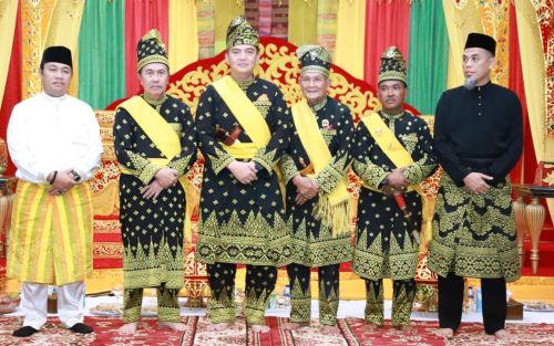 Kapolda Riau Sandang Gelar Datuk Wira Lela Setia Negeri