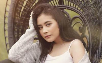 Prilly Latuconsina Stres Akibat Tugas Kuliah