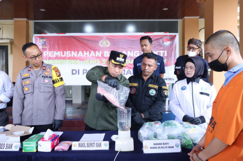 Puluhan Kilogram Sabu dan Ribuan Pil Ekstasi Dimusnahkan Polres Siak