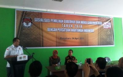 KPU Sosialisasikan Pilgubri Bersama PWI Riau