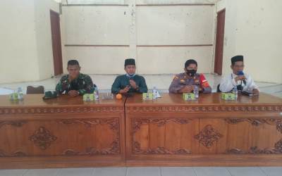 Camat Sungai Apit Ingatkan Penghulu Saat Sambut HUT RI