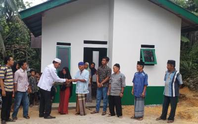 Baznas Labuhan Batu Perbaiki Rumah Kurang Layak Huni 