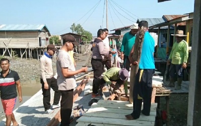 Warga Tanjung Rukam Galang Dana Goro Jalan Darurat