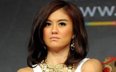 Simpati Agnes Monica Terkait Teror Bom yang Meledak di Sarinah