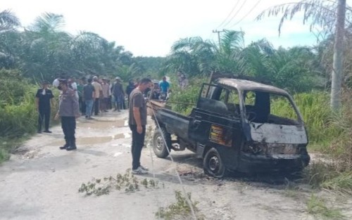 Mobil Pikap Terbakar di Riau, Polisi Duga Sopir Tewas Sengaja Dibakar