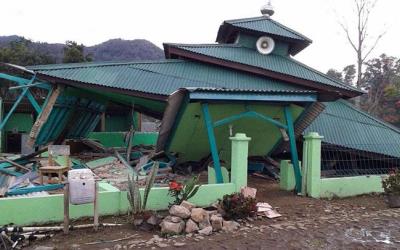 116 Rumah Rusak, Sejumlah Warga Tertimpa Bangunan