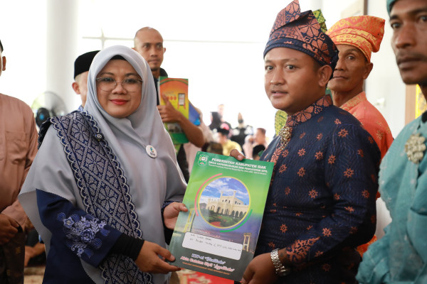 Bupati Siak Afni Gelar Nikah Massal dan Sunat Massal Sempena HUT ke-26 Kabupaten Siak