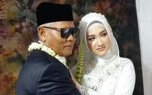 Viral, Pria 65 Tahun ini Nikahi Gadis 19 Tahun