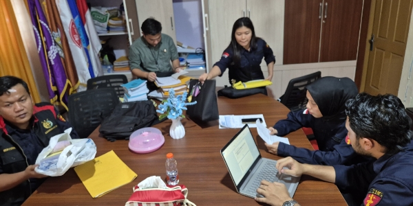 Bongkar Dugaan Korupsi Dana BOS, Kejari Rohul Geledah SMA N 1 Ujung Batu 5 Jam