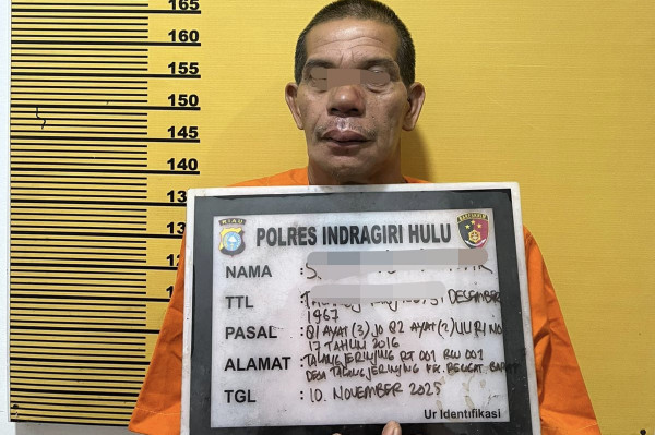 Anak Tiri Digagahi Bapak Tiri dan Dua Saudara Tiri di Rengat Barat Inhu