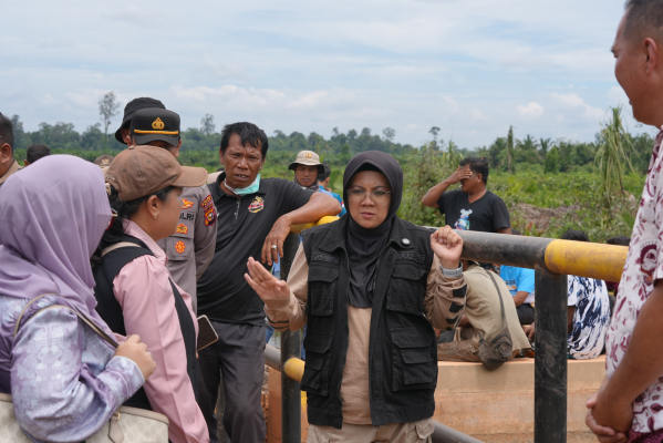 Bupati Afni Minta PT Triomas Duduk Bersama Cari Solusi Terbaik Atasi Konflik