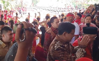 Yasonna-Tjahjo Sambut Prabowo di Kongres PDIP V