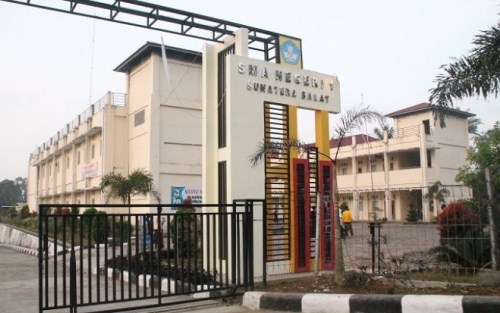 Belajar Tatap Muka, 43 Siswa SMAN 1 Sumbar Positif Covid