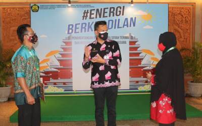 Pjs Bupati Siak Terima Hibah dari Kementerian ESDM