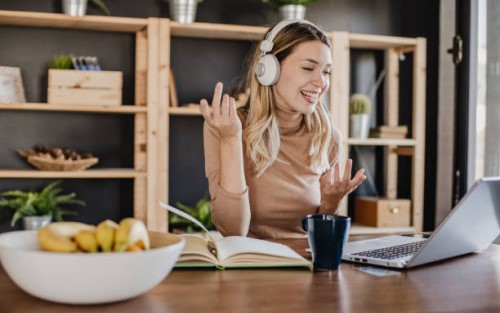 Tips Menjaga Work Life Balance Saat Bekerja dari Rumah