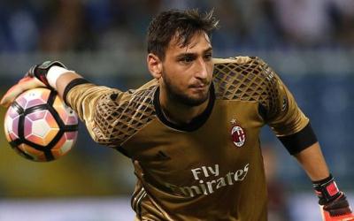 Donnarumma Tolak Perpanjang Kontrak dengan AC Milan