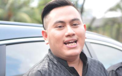 Nassar Jual Perhiasan dan Jualan Hand Sanitizer