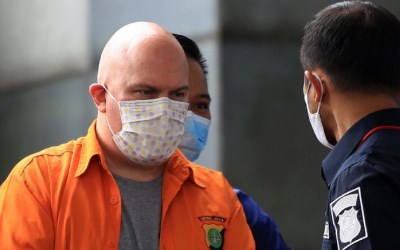 A Mengaku 'Jual' 10 ABG ke Russ Medlin Buron FBI