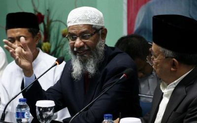 Polisi Malaysia Periksa Zakir Naik Terkait Rasial