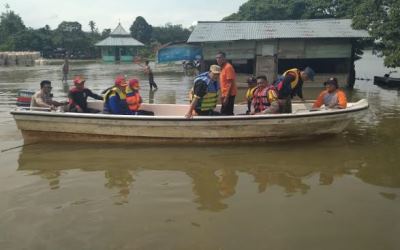 Bupati Kurang Sehat, Tak Bisa Kunjungi Korban Banjir Kampar  