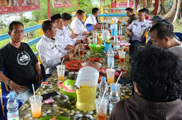 Aliansi Wartawan Independent Siak Gelar Aksi di Kantor Bupati, Ini Tanggapan Wabup