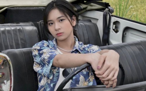 Heboh! Video Zee JKT48 Sedang Isep Gituan di Dalam Mobil