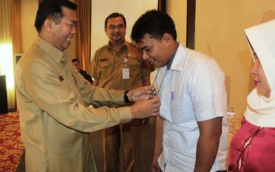 Wako Pekanbaru Buka Bimtek Persampahan dan Sosialisasi 3R