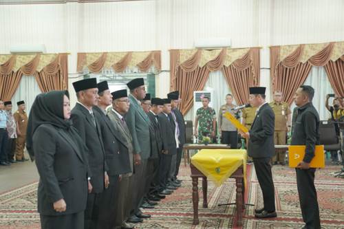 Bupati Rohil Lantik Ketua dan Pengawas Baznas Periode 2023-2028