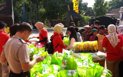 Hari Bhayangkara Ke-73, Polisi di Ponorogo Gelar Pasar Murah