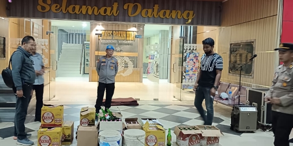 Kapolres Rohul Pimpin Ops Pekat LK 2022, Ratusan Botol Miras Berhasil Diamankan