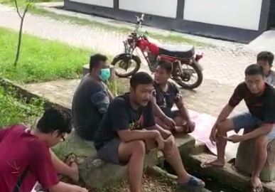 Humanis dan Tegas, Polsek Rajeg Bubarkan Anak Tongkrongan