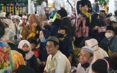 Kerumunan Maulid Bersama Habib Rizieq Langgar Prokes
