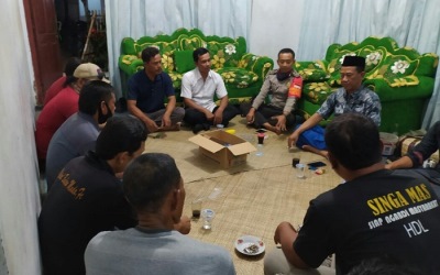 Polsek Kronjo Selesaikan Peselisihan Antar Warga