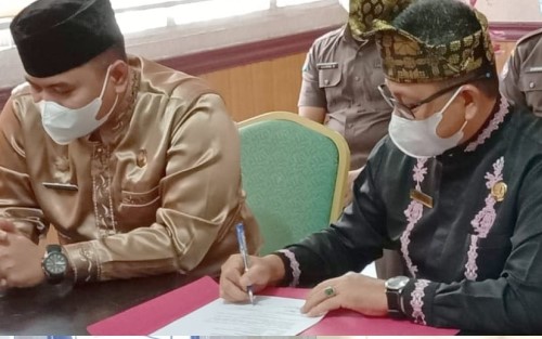 Tingkatkan Pelayanan, KPBD dan Diskominfo Inhu Teken MoU