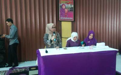 Maimanah Umar Centre Pekanbaru Bagikan Zakat Mal