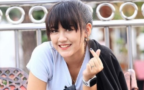 Happy Asmara Pernah Menangis dan Tak Mau Nyanyi 