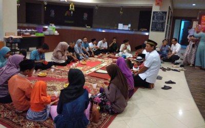 Mega Peduli Berbagi dengan Anak Yatim Pelalawan