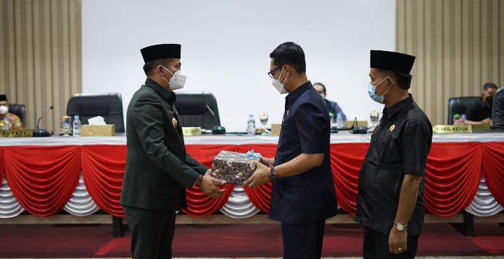 DPRD Sampaikan Ranperda RPJMD Meranti 2021-2026