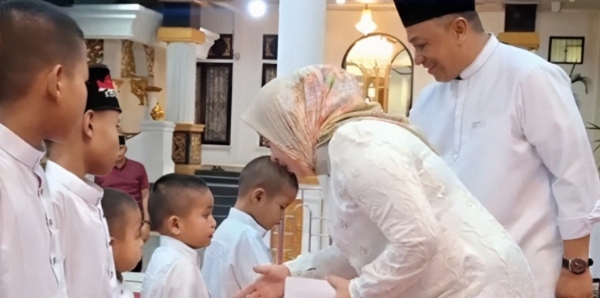 Jelang Berangkat Umroh, Bupati Anton Gelar Buka Puasa Bersama Anak Yatim