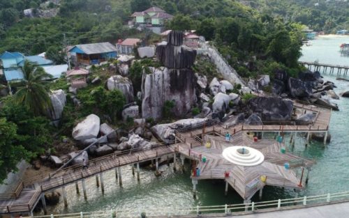 Elok dan Indah Batu Tompak Tiga di Anambas Kepri