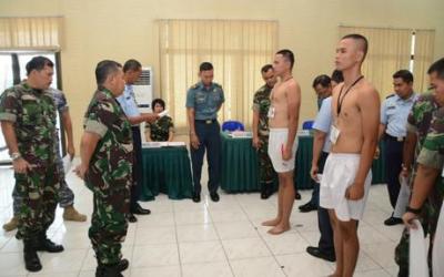 12 Calon Taruna Lulus Pantukir Akmil TA 2015