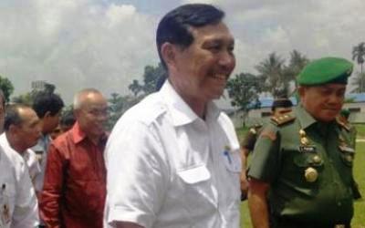 Menpolhukam: Pemadaman Karlahut Akan Dibantu 2 Negara