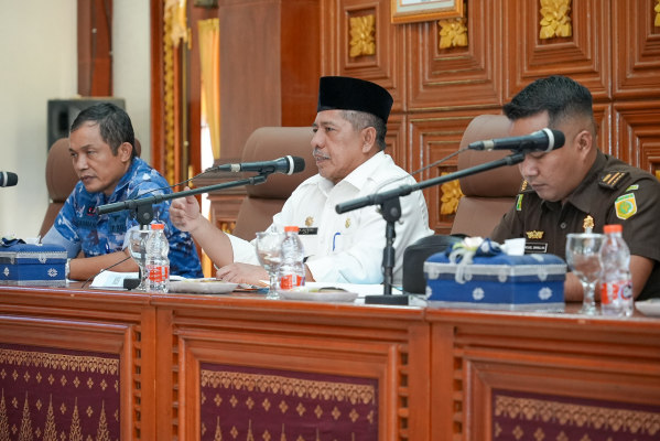 Bupati Siak Pimpin Rapat Sosialisasi Percepatan Pembentukan Koperasi Merah Putih