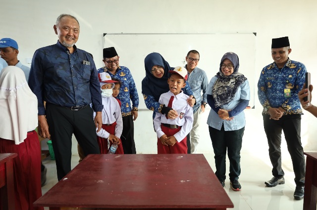 Anak SD Negeri 17 Teluk Lanus Kini Belajar di Ruang yang Lebih Layak
