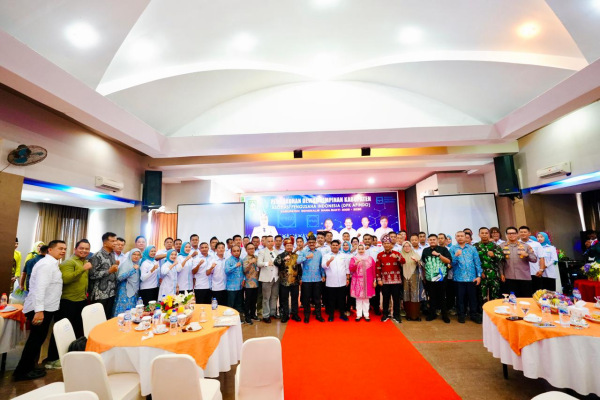 M. Arsya Fadillah Dilantik, Bupati Kasmarni Ajak APINDO Jadi Pilar Ekonomi Daerah