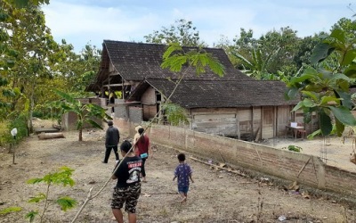 Ini Rahasia Giman Bisa Pindahkan Rumah Sendirian 