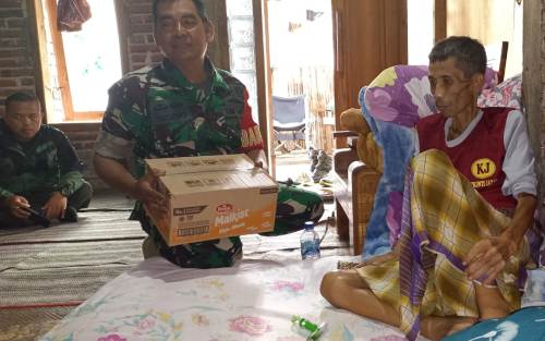 Penderita Kanker Ganas Dapat Bantuan TNI Koramil 0802/11 Bungkal